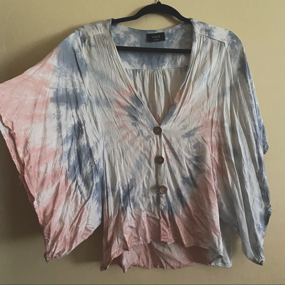 VICI Tie dye Top